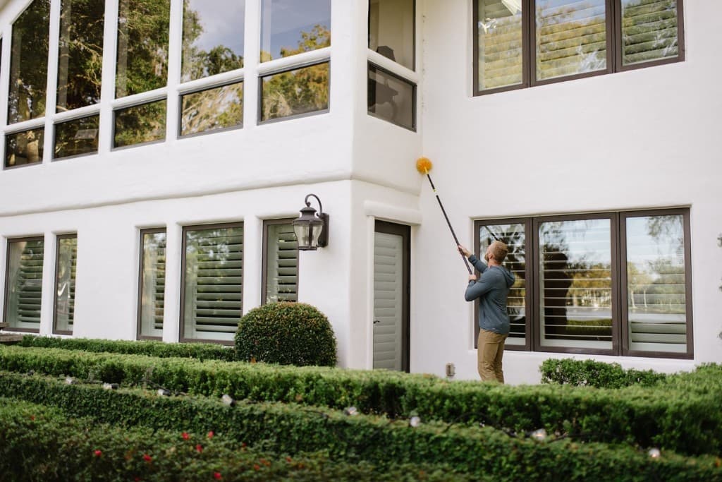Cobweb removal at an Orlando home
